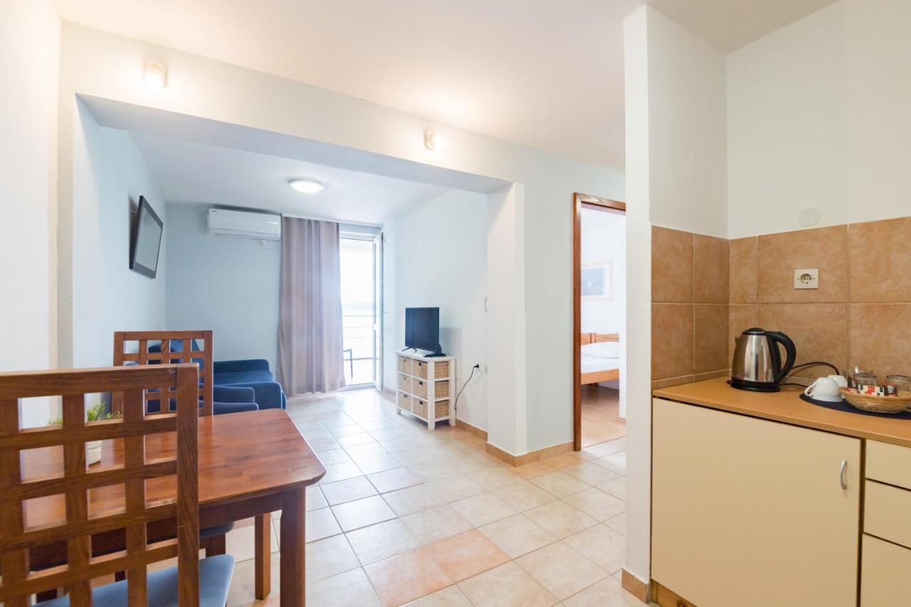 Hotel Rooms Roccia Novigrad (Dalmatia) Exterior foto