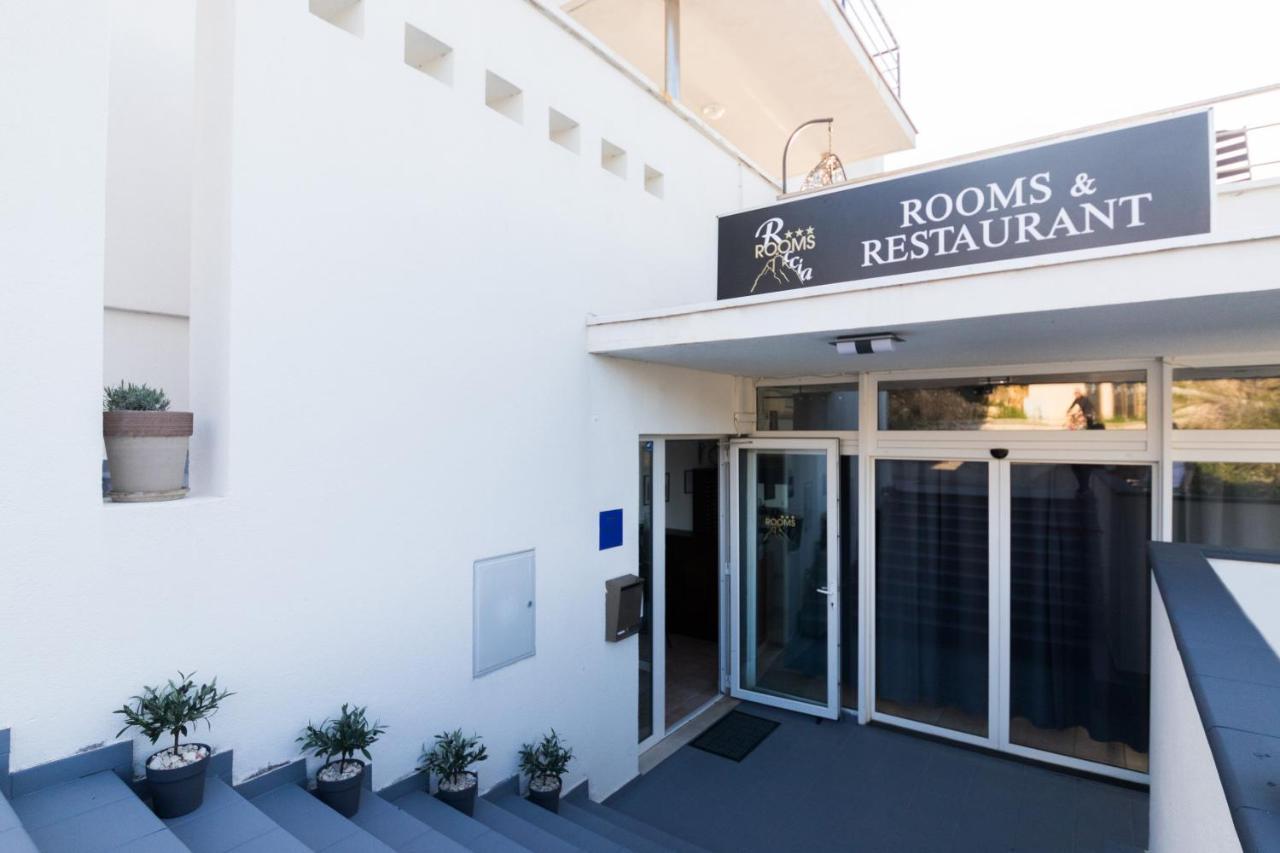 Hotel Rooms Roccia Novigrad (Dalmatia) Exterior foto